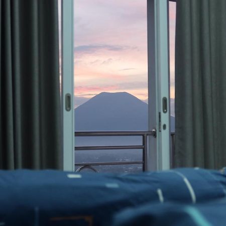 Hotel Narwastu Hills à Tomohon Extérieur photo